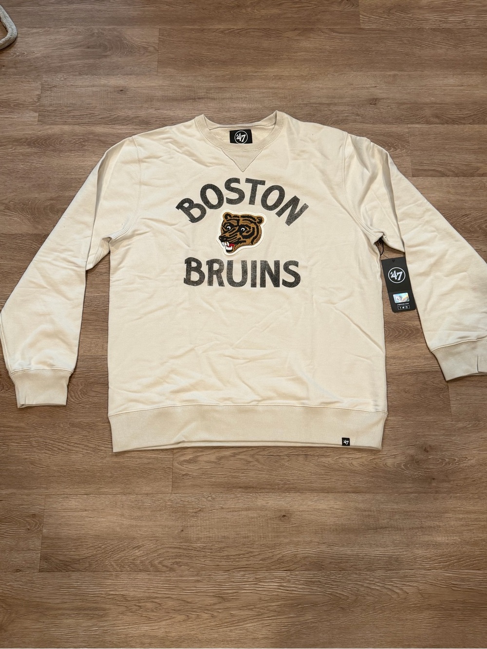 47 Boston Bruins Cream Crew Sweatshirt with Bear Logo